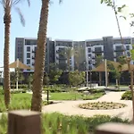 Stunning 2 Bdr Apt With Garden In Cairo Festival City