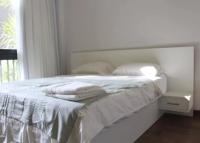 Stunning 2 Bdr Apt With Garden In Cairo Festival City