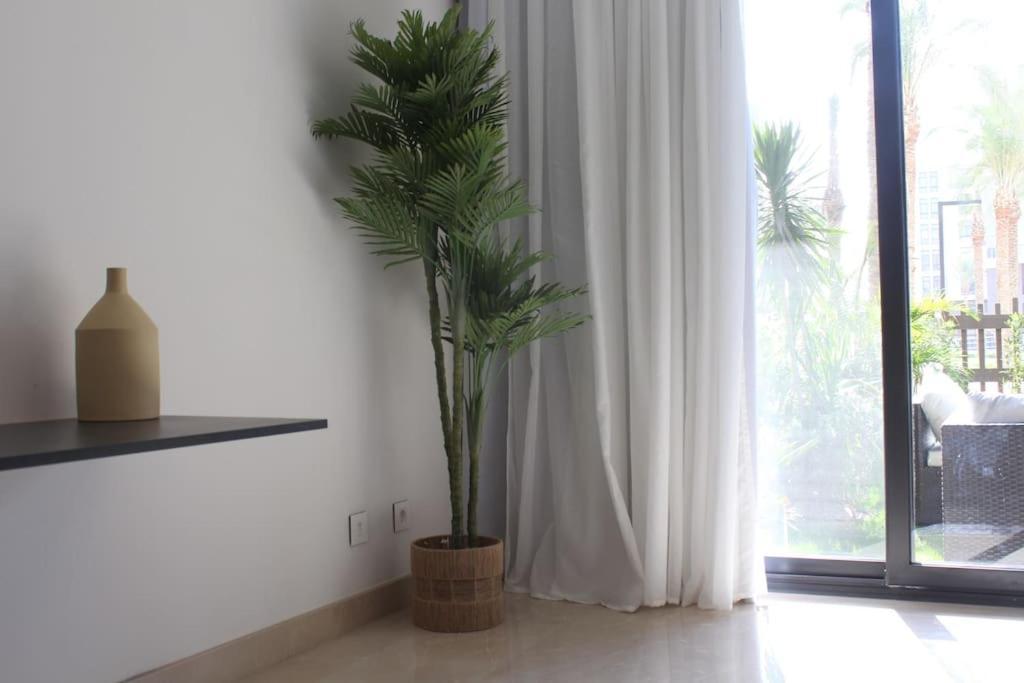 Stunning 2 Bdr With Garden In Festival *