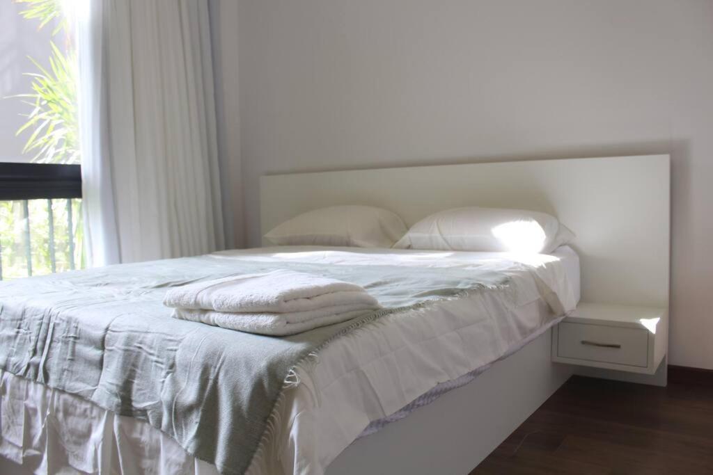 Stunning 2 Bdr With Garden In Festival *